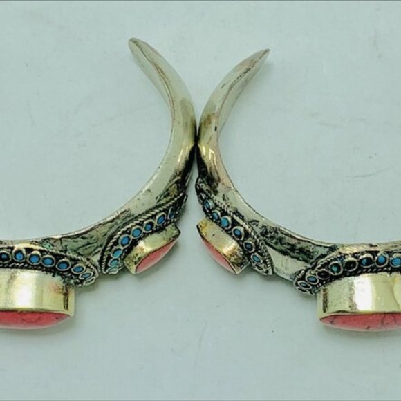 SingleTribal Coral Stones Cuff Bracelet With Turquoise Beads, Handmade Coral - Picture 4 of 15